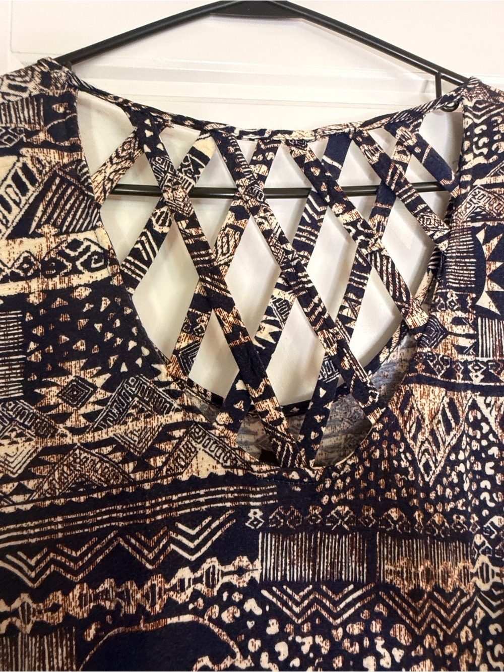 Bobeau Geometric Tribal Print Lattice Back Maxi Dress Large - Picture 3 of 6